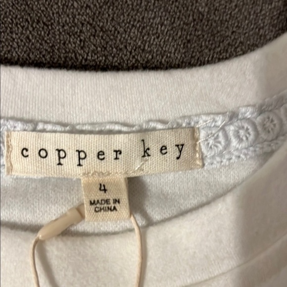 Copper Key White Long Sleeve Tee Relaxed Fit - Picture 3 of 9
